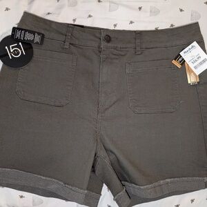One 5 One Women's Stretch Twill Shorts, 5" Inseam